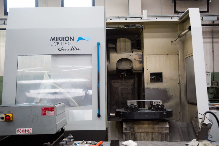 Centro di lavoro MIKRON UCP 1150